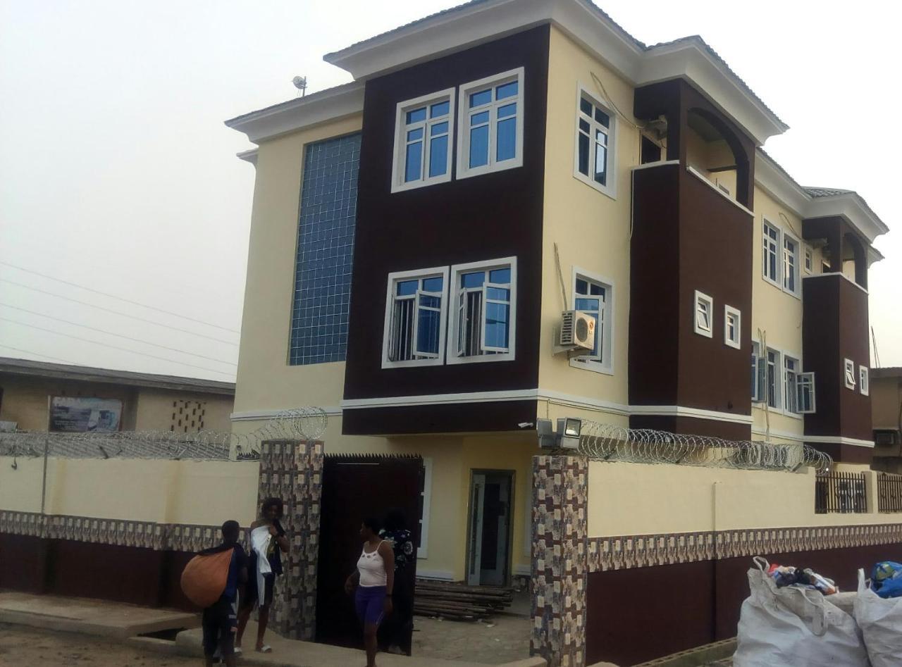 Fara Hotel & Suites Lagos Exterior photo